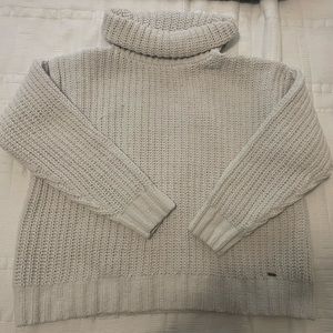 Hollister oversized cropped sweater